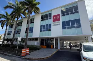 2866 E Oakland Park Blvd, Fort Lauderdale, FL 33306 - Photo 1