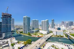 68 SE 6th St, Miami, FL 33131 - Photo 28
