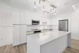 101 Diplomat Pkwy, Hallandale Beach, FL 33009 - Photo 8