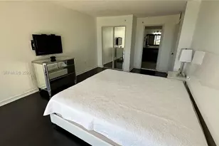 210 174th St, Sunny Isles Beach, FL 33160 - Photo 32