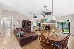 20823 Sugarloaf Ln, Boca Raton, FL 33428 - Photo 4