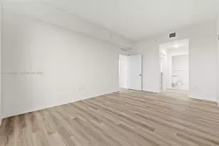 101 Diplomat Pkwy, Hallandale Beach, FL 33009 - Photo 22