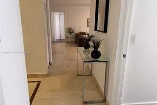 19555 E Country Club Dr, Aventura, FL 33180 - Photo 2