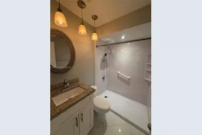 17268 NW 60th Ct, Hialeah, FL 33015 - Photo 16