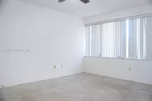 18707 NE 14th Ave, Miami, FL 33179 - Photo 8