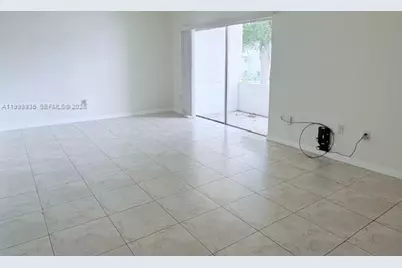 7785 SW 86th St #E-219, Miami, FL 33143 - Photo 2