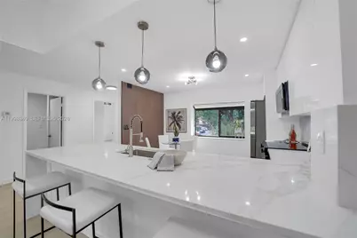 7736 La Mirada Dr, Boca Raton, FL 33433 - Photo 8