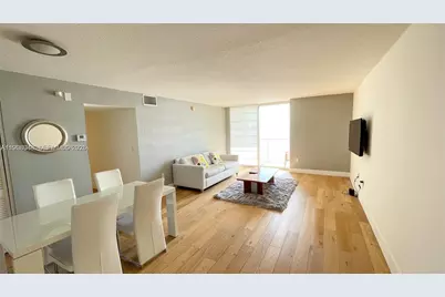 1200 Brickell Bay Dr #1702, Miami, FL 33131 - Photo 22