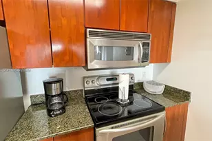 1200 Brickell Bay Dr, Miami, FL 33131 - Photo 16