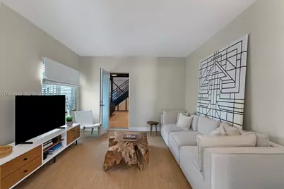 1310 Flamingo Way, Miami Beach, FL 33139 - Photo 12