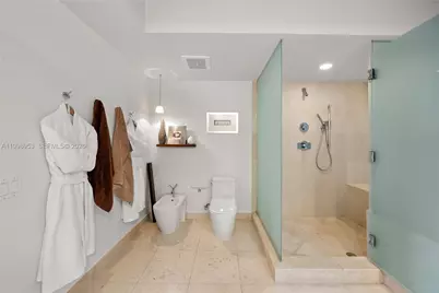 450 Alton Rd #704, Miami Beach, FL 33139 - Photo 32