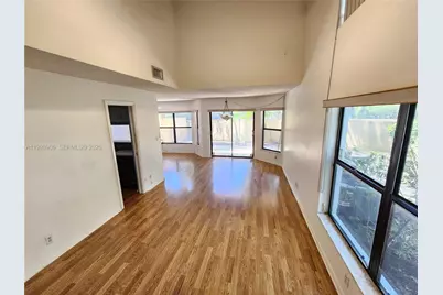 200 SW 95th Ter #200, Pembroke Pines, FL 33025 - Photo 6
