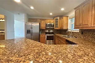 1141 Scarborough Dr, Davie, FL 33324 - Photo 10