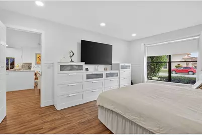 701 NW 41st Ter, Deerfield Beach, FL 33442 - Photo 24