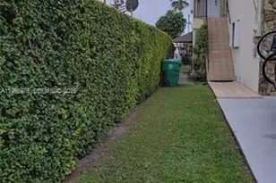 254 NW 60th Ct, Miami, FL 33126 - Photo 2