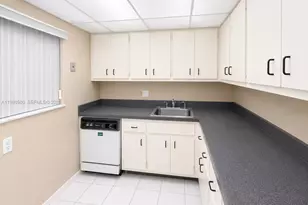 7787 SW 86th St, Miami, FL 33143 - Photo 2
