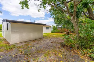 1000 NW 198th St, Miami Gardens, FL 33169 - Photo 26