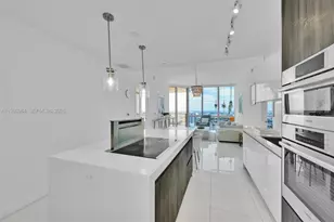 851 NE 1st Ave, Miami, FL 33132 - Photo 8