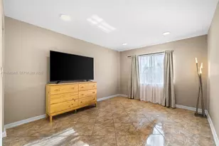 11166 NW 37th St, Sunrise, FL 33351 - Photo 12