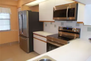 13001 SW 15th Ct, Pembroke Pines, FL 33027 - Photo 16