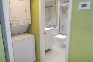 13001 SW 15th Ct, Pembroke Pines, FL 33027 - Photo 30