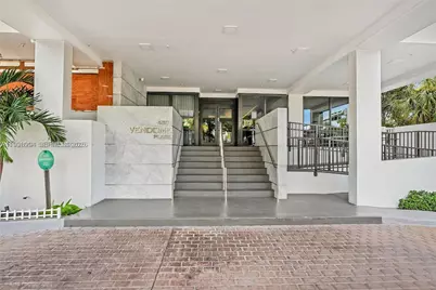 4301 Collins Ave #803, Miami Beach, FL 33140 - Photo 16