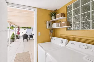 1682 NE 124th Ln, North Miami, FL 33181 - Photo 20