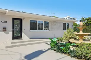 1682 NE 124th Ln, North Miami, FL 33181 - Photo 2