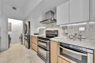 6917 Collins Ave, Miami Beach, FL 33141 - Photo 18
