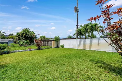 847 W 34th St, Hialeah, FL 33012 - Photo 20