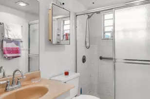 200 SW 132nd Way, Pembroke Pines, FL 33027 - Photo 18