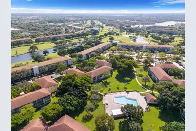 200 SW 132nd Way #211L, Pembroke Pines, FL 33027 - Photo 24