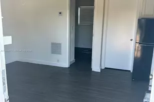 10296 SW 175th St, Miami, FL 33157 - Photo 6