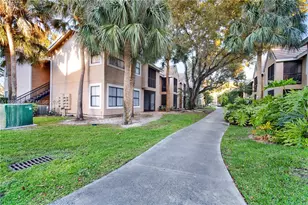 15570 SW 105th Ln, Miami, FL 33196 - Photo 2