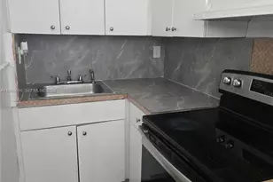 260 SW 11th Ave, Homestead, FL 33030 - Photo 4