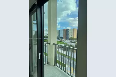 8167 NW 41st St #E-409, Doral, FL 33166 - Photo 14