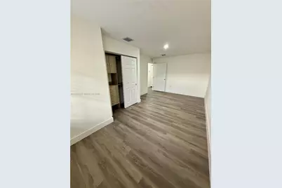 1731 Alcazar Dr #1B, Miramar, FL 33023 - Photo 6