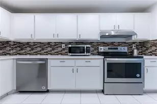 500 Three Islands Boulevard, Hallandale Beach, FL 33009 - Photo 10