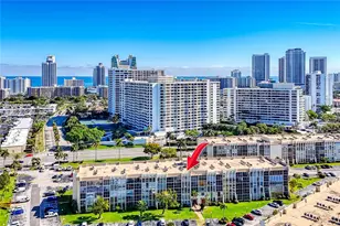 701 Three Islands Boulevard, Hallandale Beach, FL 33009 - Photo 32