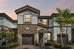 18431 NW 89th Ct, Hialeah, FL 33018 - Photo 2