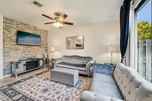 18431 NW 89th Ct, Hialeah, FL 33018 - Photo 10