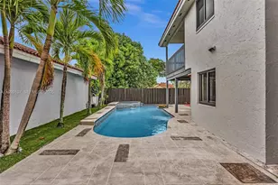 17532 NW 61st Ct N, Hialeah, FL 33015 - Photo 54