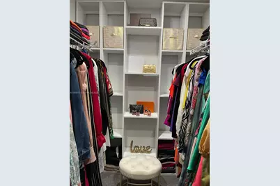 7690 S Southwood Cir, Davie, FL 33328 - Photo 14