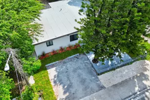 2736 NW 21st Ave, Oakland Park, FL 33311 - Photo 40