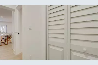 2736 NW 21st Ave, Oakland Park, FL 33311 - Photo 20