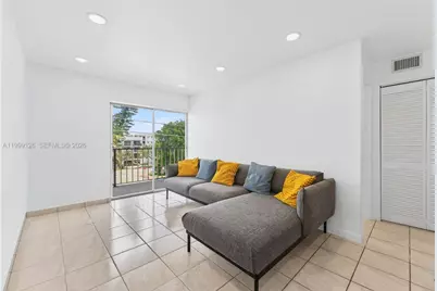 8250 Byron Ave #404, Miami Beach, FL 33141 - Photo 2