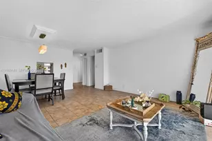 300 NE 14th Ave, Hallandale Beach, FL 33009 - Photo 14