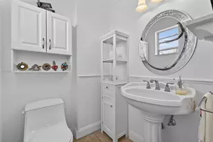 300 NE 14th Ave, Hallandale Beach, FL 33009 - Photo 28