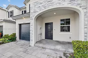 2662 SE 10th St, Homestead, FL 33035 - Photo 4