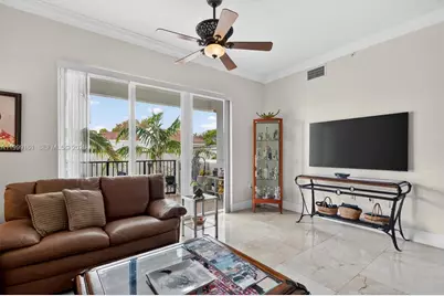 650 Valencia Ave #302, Coral Gables, FL 33134 - Photo 18